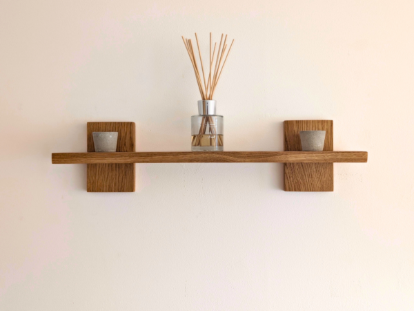 Modern Solid Oak Scandi Floating Shelf straight image with ornaments